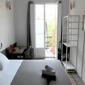 Fabrizzio's Petit Vandrarhem Barcelona