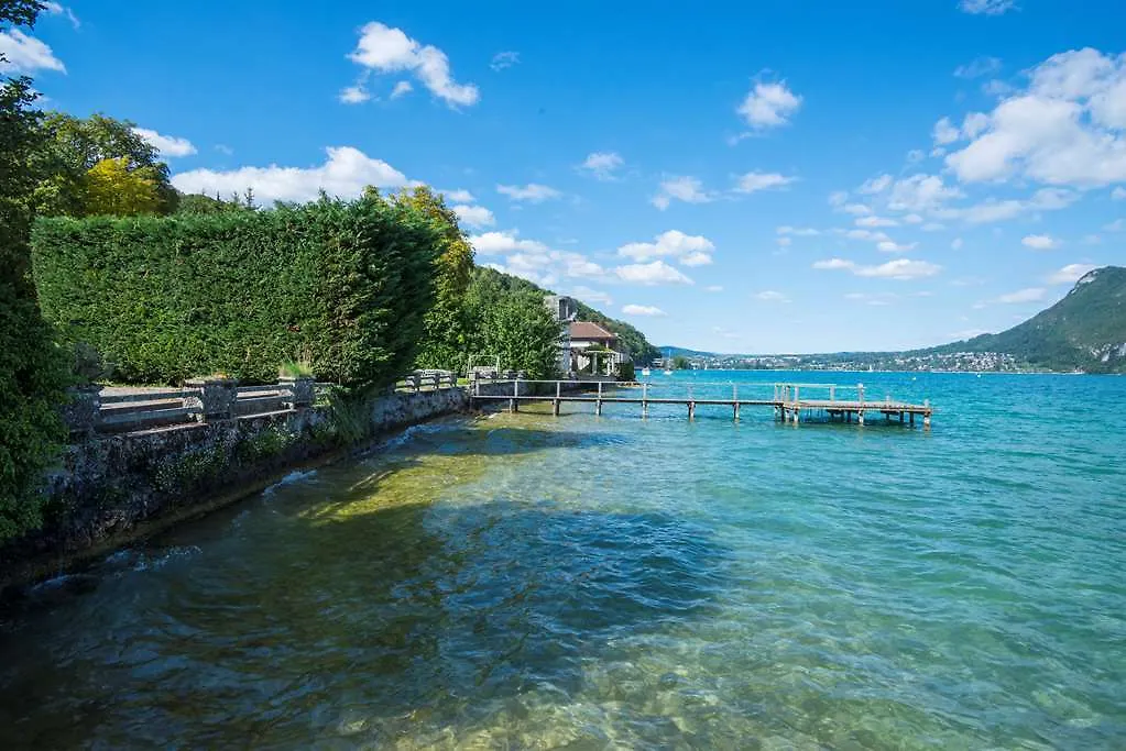 Campanile Annecy Centre - Gare Hotel